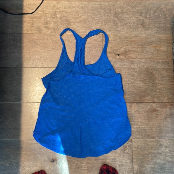 Lululemon size 6 - Picture 2 of 2